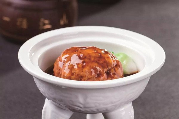 红烧狮子头是怎么做出来的?