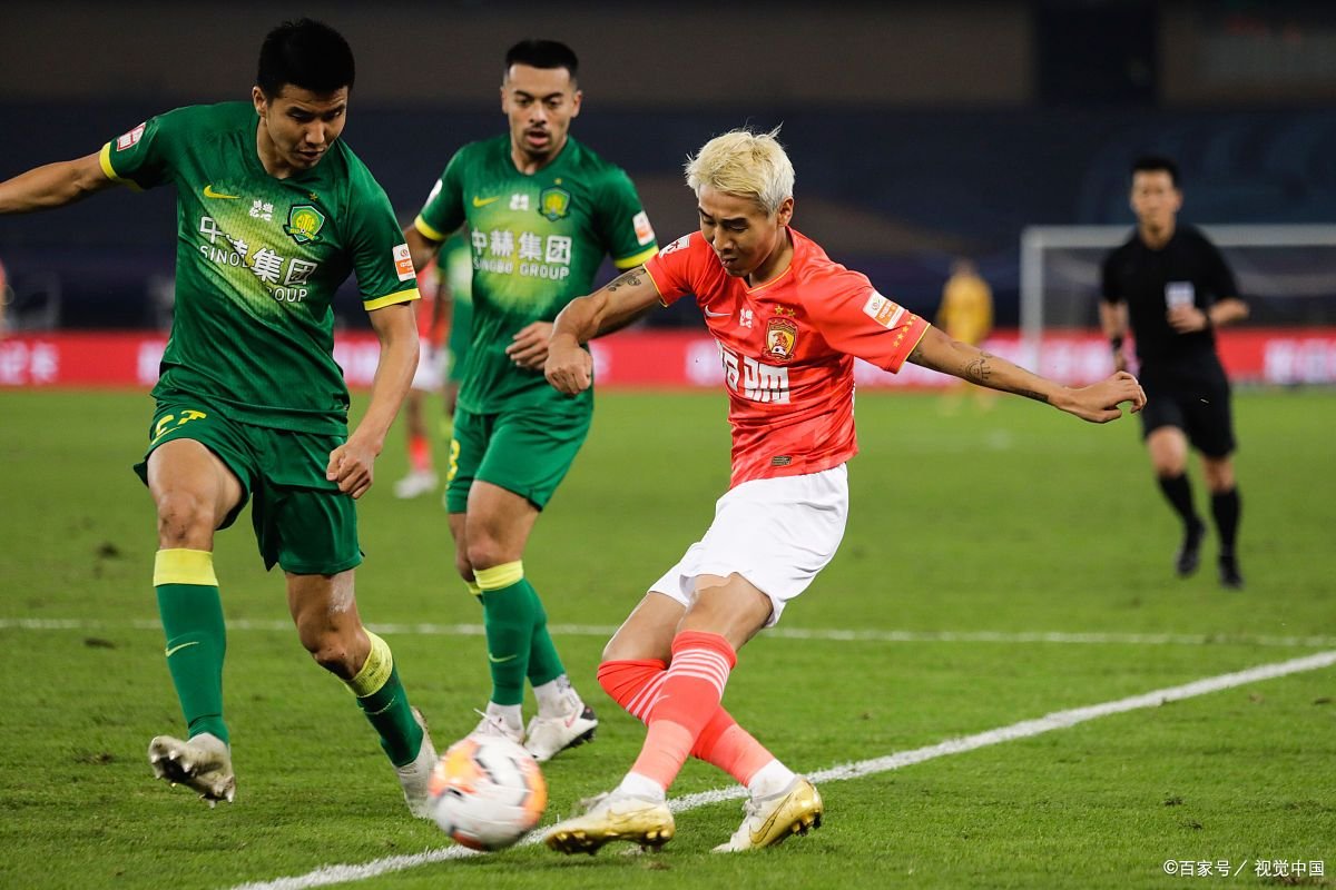 现在的广州恒大淘宝队,有哪些球员是顶梁柱?