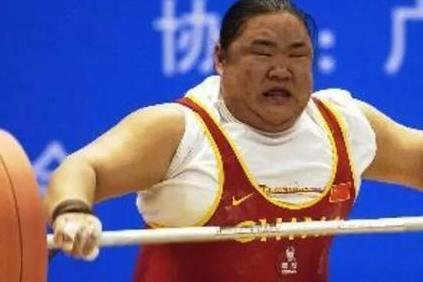 世界冠军唐功红：冒死一举为祖国夺金！七窍流血险丧命，现状如何？