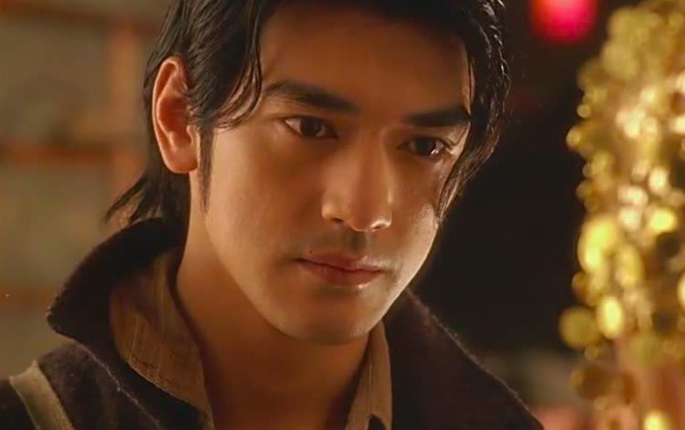 金城武帅绝90年代，身世却成谜！他到底是哪国人？