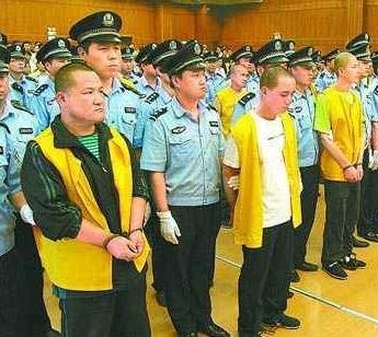 消失的夫妻重案纪实:心里阴暗的四个凶犯在丈夫面前奸杀妻子,后来怎样了?