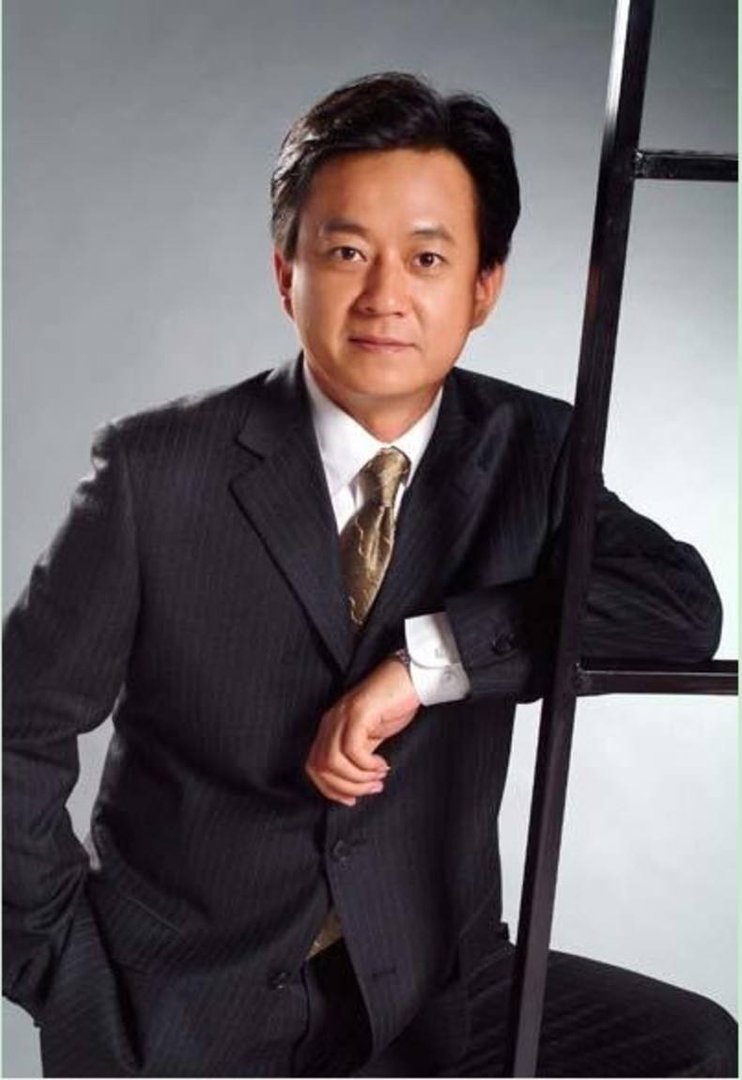 之前被各种负面新闻缠身央视主持人朱军,他现在的近况怎么样?