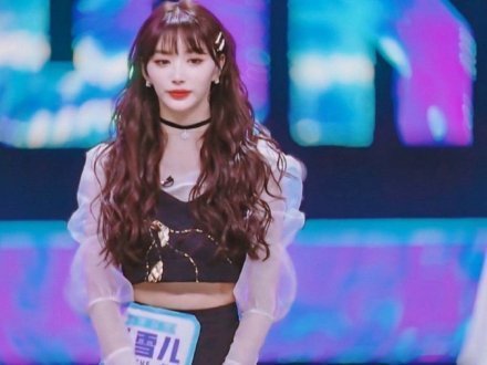 孔雪儿电梯间大片上线,她在The9女团中是什么担当?