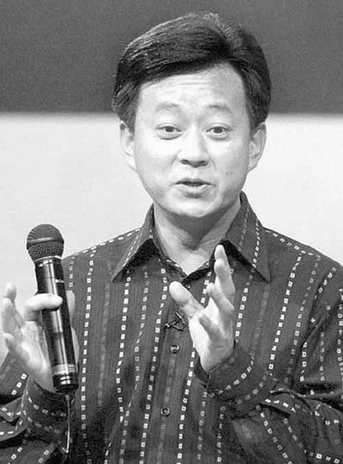 之前被各种负面新闻缠身央视主持人朱军，他现在的近况怎么样？