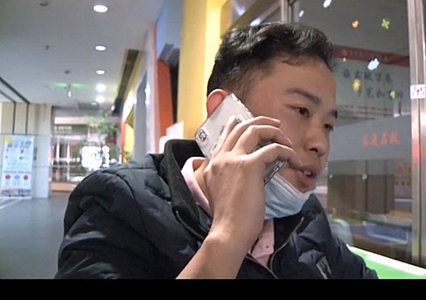 因办婚礼邀请同事被举报的新郎拒返岗,他的这一举动为何能获得网友的力挺?