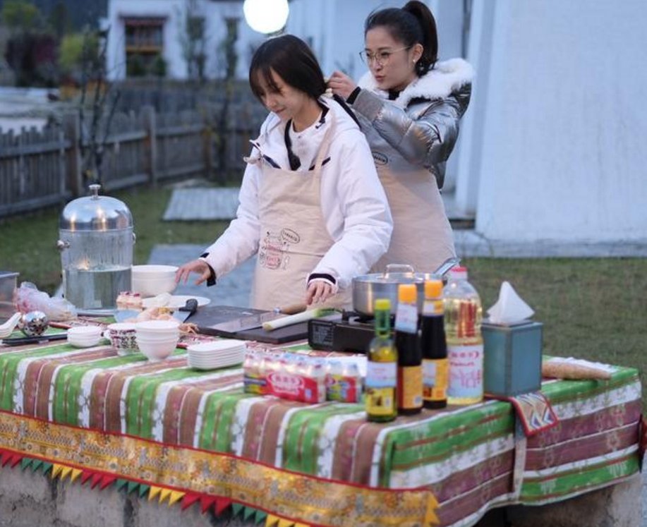 冯薪朵汪聪开启互黑模式是什么情况?