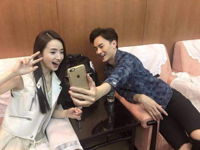 林依晨在《非凡搭档》中对郑元畅突然喊出「这边,直树」是还有余情么?