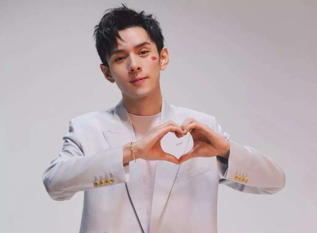 李佳琦是个什么鬼