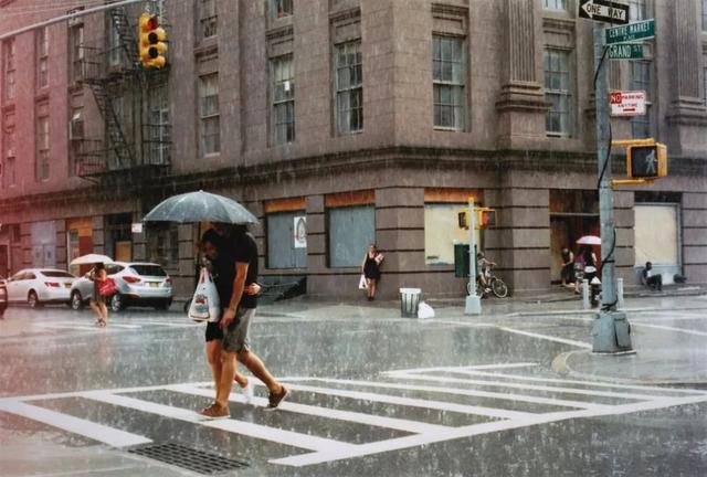 美国纽约遭遇暴雨,雨水灌入地铁站淹没了站台,给当地市民造成了哪些影响?