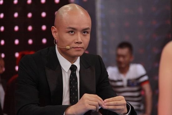乐嘉的三妻三子老婆个个赛西施,她小女儿怎么样?