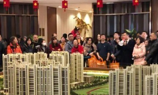 我国70城房价持续上涨,北上广深领跑,导致房价一直上涨的原因是什么?