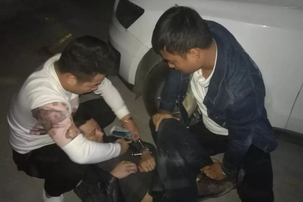 逃犯自首求先领证结婚,民警当证婚人,你支持这种做法吗?