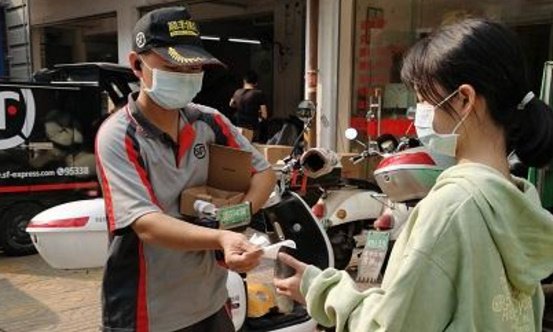 确诊顺丰兼职员工未接触任何快件，该名员工是如何被感染的？