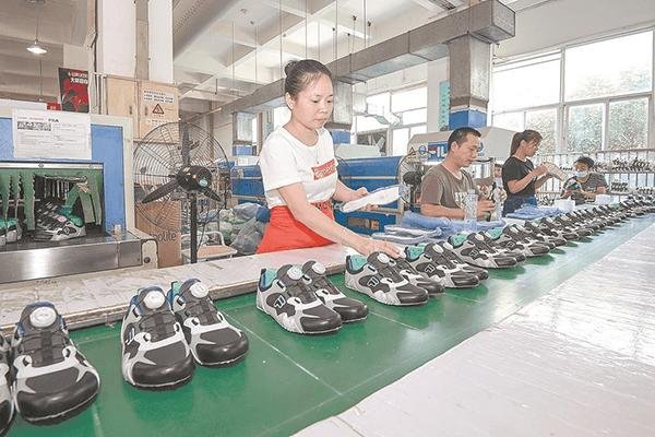 你如何看待福建疫情已形成三个传播中心这件事?