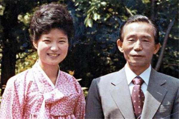 枪击朴槿惠父亲的旅日韩侨文世光，最后是怎样的结局？