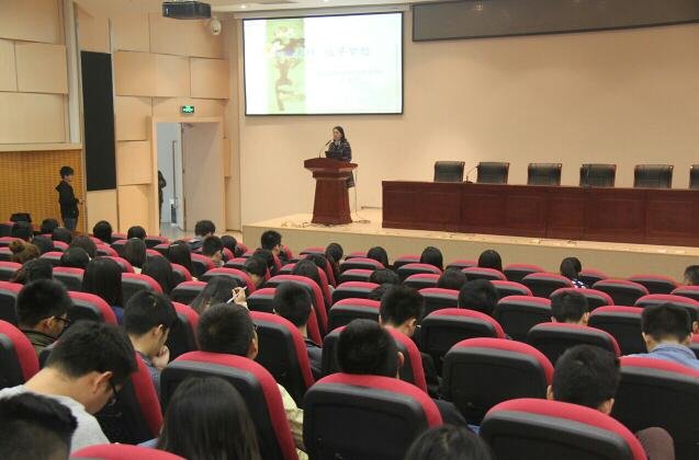 大学到底该不该允许校外人员旁听？