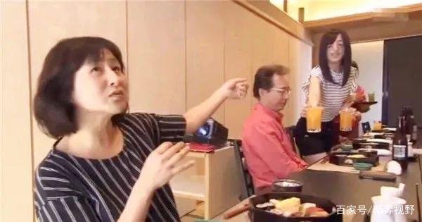 女孩出生患上“无脸症”被人视作“怪物”多年，长大后活成天使，你怎么看？