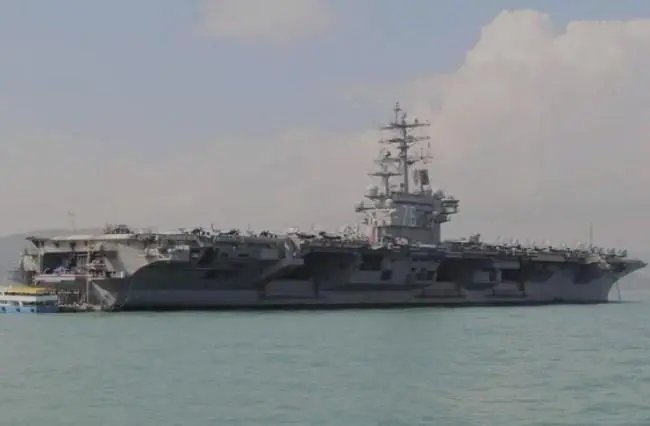 “里根”号航母穿越台湾海峡可能引发的严重后果美国能否承当的起？