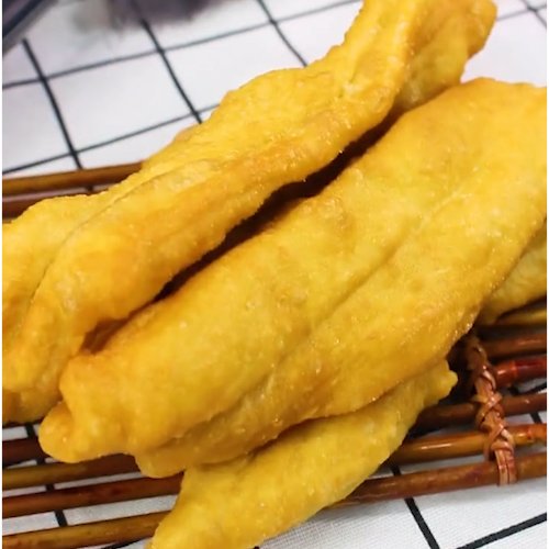 家中最简单炸油条方法