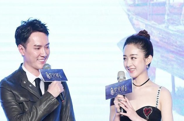 赵丽颖冯绍峰三亚度假，力破婚变传闻，赵丽颖为何能事业爱情双丰收？