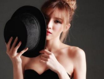 女生夏季有哪些很潮的搭配服饰？