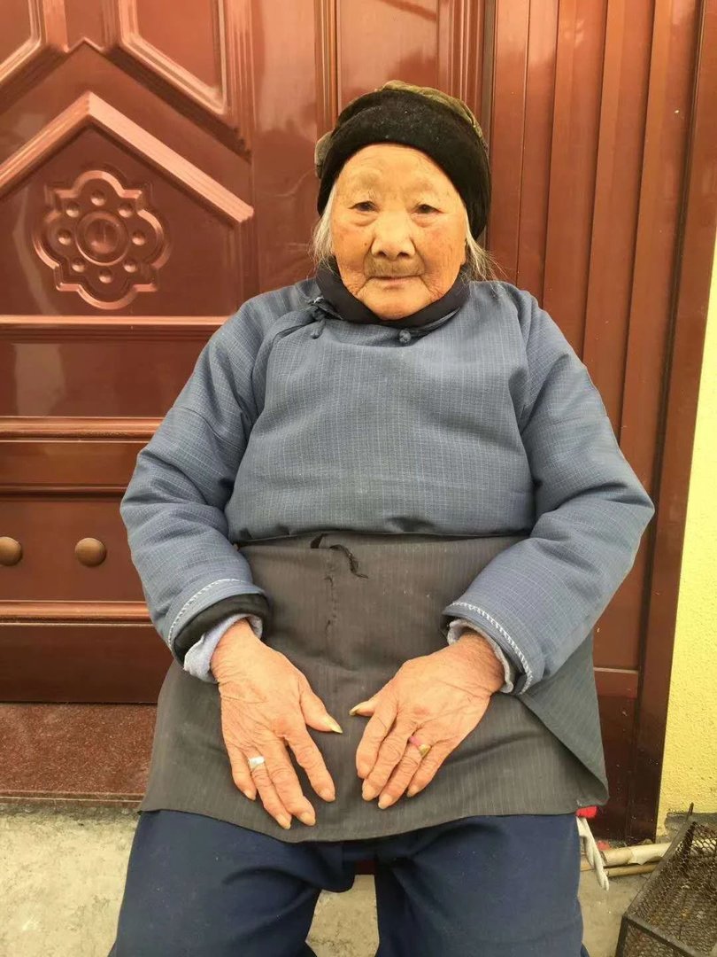 台州最长寿老人出生于清代，她出生在怎样的家庭环境中？