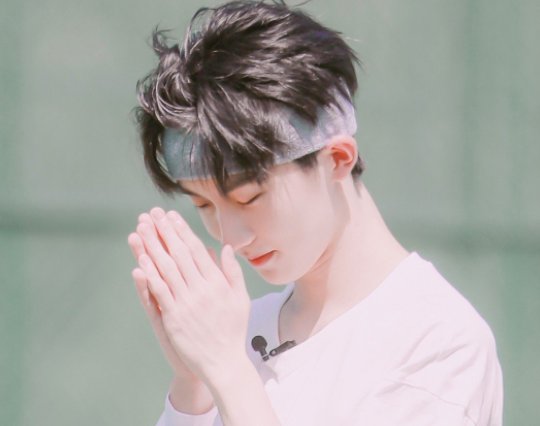 打着“明星学霸”人设圈粉，高考数学仅25分！官媒：误人子弟！他是谁呢？