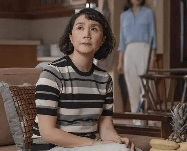 《相逢时节》热播中，严晓频在里面饰演宁惠一角，她的演技如何？