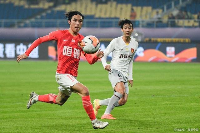 广州恒大2020赛季亚冠出局中超夺冠，卡纳瓦罗最大的问题是什么？