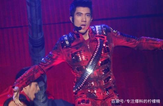 至今为止，都有哪些明星在北京鸟巢开过演唱会？