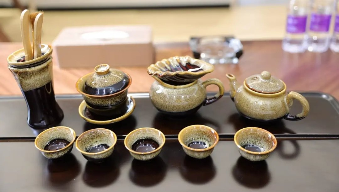 去东山湖温泉度假村，应该注意哪些方面？