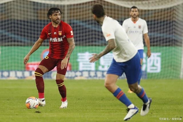 广州恒大2020赛季亚冠出局中超夺冠，卡纳瓦罗最大的问题是什么？