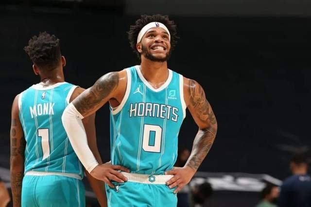 NBA官方公布周最佳，库里和布里奇斯，两人此前获得过哪些荣誉？