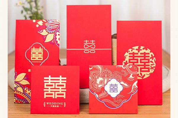 伴娘这是一个必不可少的角色，伴娘的红包是男方给吗？