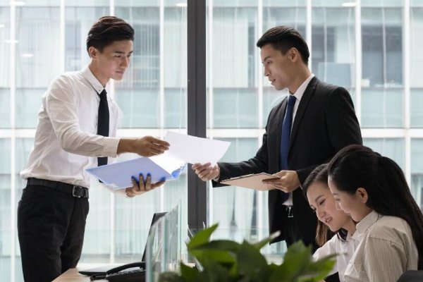 淮安陈先生因工作调动被气出胃穿孔，这事究竟怪谁？