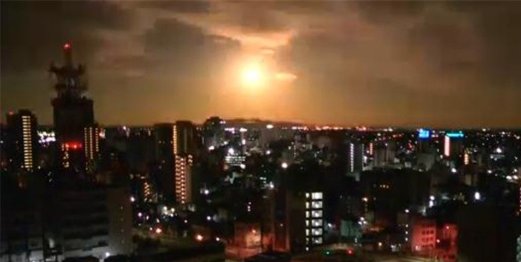 日前，巨大火球突降日本，夜空瞬间被照亮，这个“火球”究竟是什么？