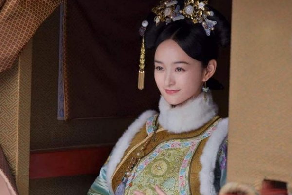 如懿传中，白蕊姬为何会生下怪胎？