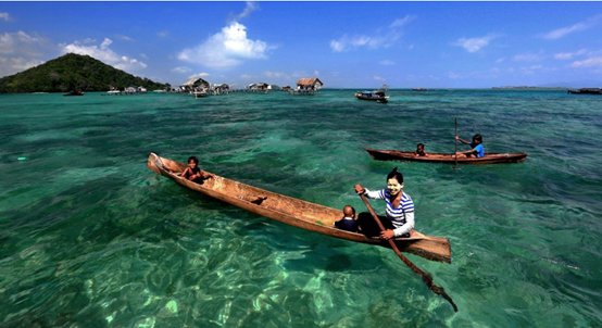 唯一没有国籍的民族，巴瑶族从不踏足陆地，他们该如何生活？