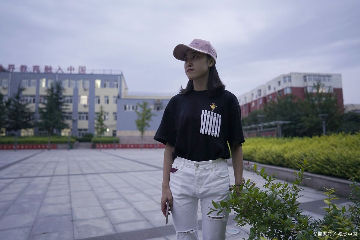 我家孩子上小学二年级了，孩子性格有些内向，小朋友不和我家孩子玩怎么办？