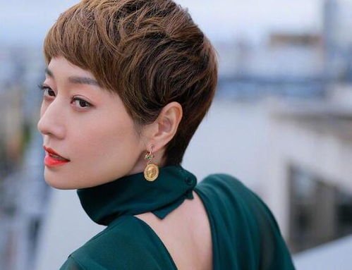 为什么说马伊琍推迟五年与文章离婚很明智？