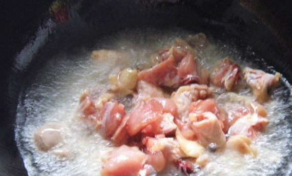 辣子鸡的制作方法视频