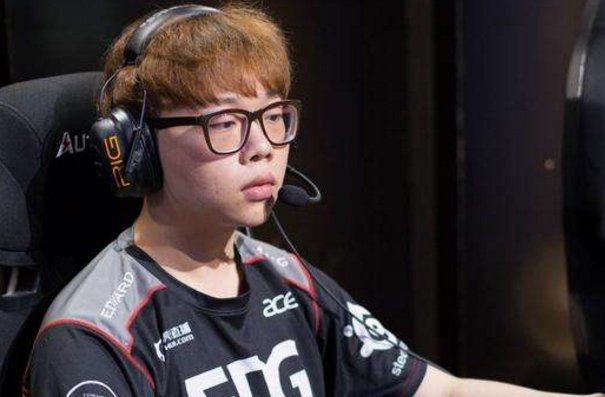 突发！LOL的天才中单Pawn宣布退役，KZ战队失去pawn会遭受多大损失?