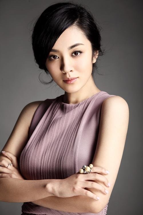为什么王晓晨出演的电视剧总是迟播？