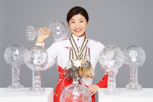 徐梦桃坐在高亭宇肩上举国旗入场,这是一幕什么样的场景?