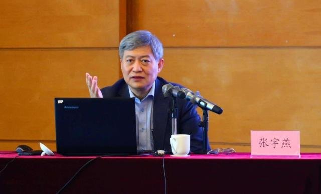 58岁的李瑞英，隐瞒了32年青梅竹马的老公，他到底是谁？