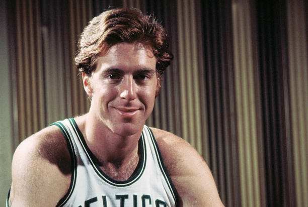 NBA穿18号球衣的球星有哪些？