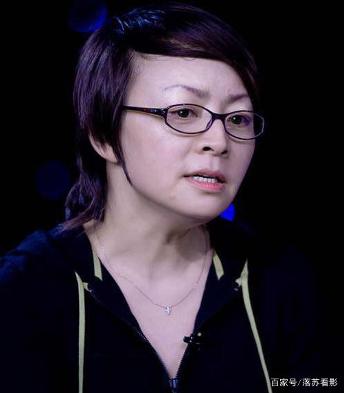 宋丹丹儿子瘦了,儿媳大长腿超吸睛,你羡慕了吗?