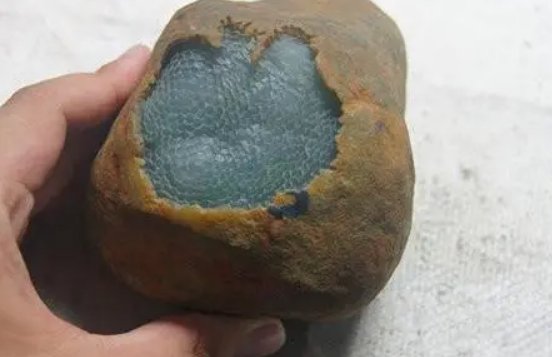 哪里有翡翠原石卖