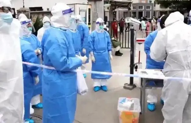 上海谈同一微信群判定次密接,这样的判定有无科学依据?