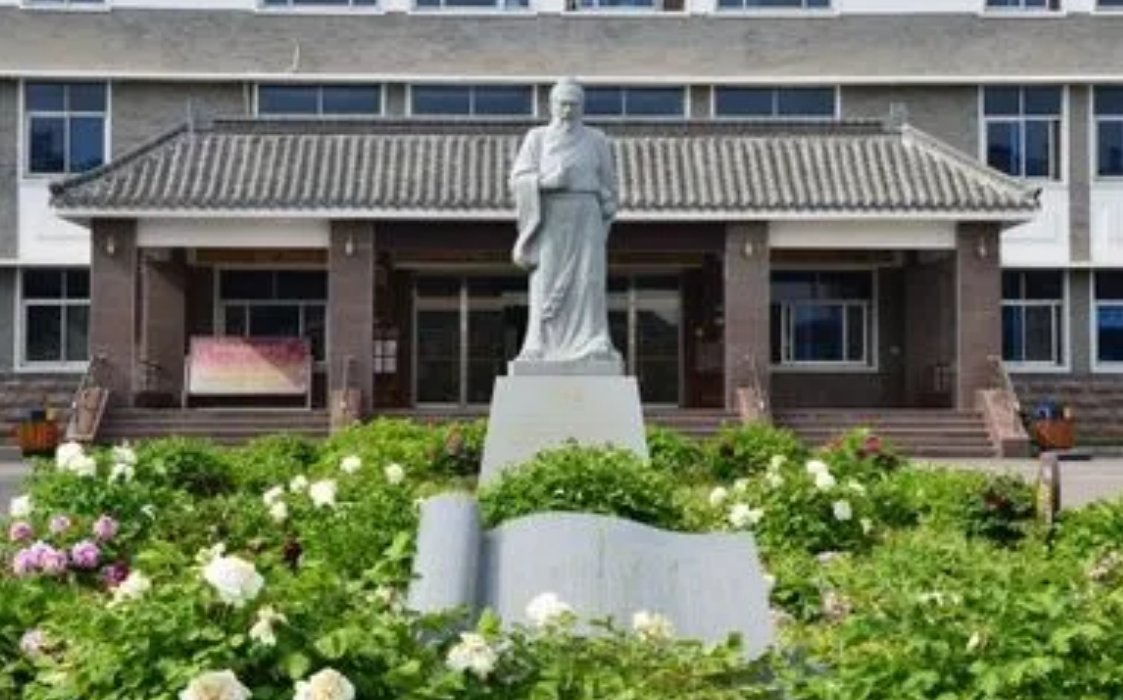 曲阜中医药学校2023年招生分数线是多少?